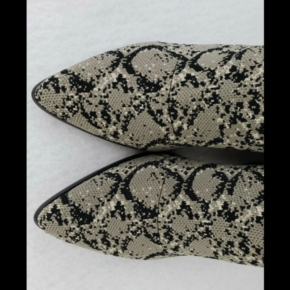 Steven N.Y. Nikia Multi Color Snake Print Fabric Notched Out Heel Boot Sz 8. - Picture 8 of 9